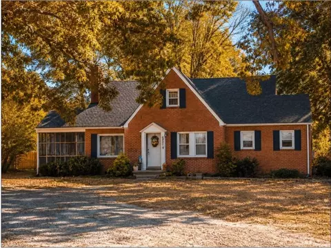 4921 Old Randleman Rd, Greensboro, NC 27406