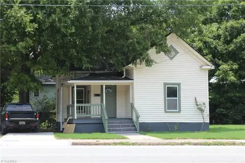 907 Church St N, Greensboro, NC 27401