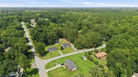 View/Area - 5568 Kimberly Ln, Trinity, NC 27370 photo 4 of 6