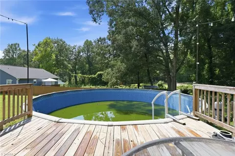 Exterior - 5568 Kimberly Ln, Trinity, NC 27370 photo 5 of 9