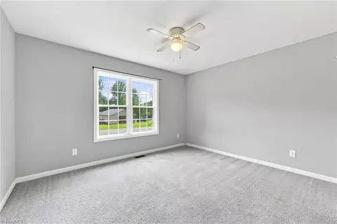 Bedroom - 5568 Kimberly Ln, Trinity, NC 27370 photo 4 of 5