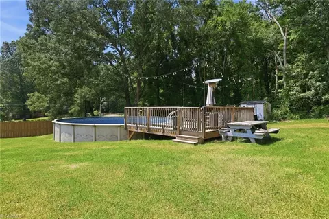 Exterior - 5568 Kimberly Ln, Trinity, NC 27370 photo 4 of 9