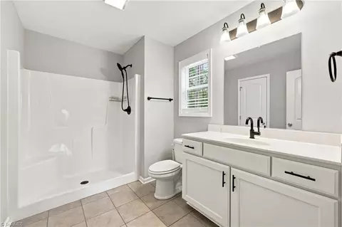 Bath - 5568 Kimberly Ln, Trinity, NC 27370 photo 1 of 2