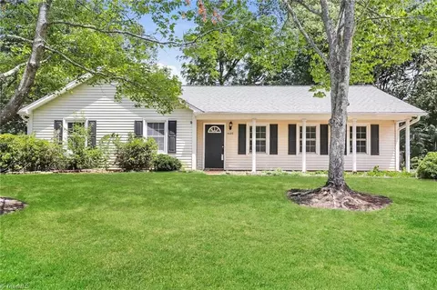 4109 Butterfield Dr, Greensboro, NC 27405