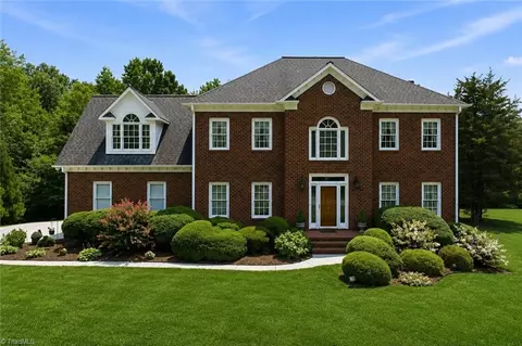 5200 Northforest Dr, Mcleansville, NC 27301