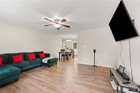 Living - 3756 Hoover Hill Rd, Trinity, NC 27370 photo 2 of 3