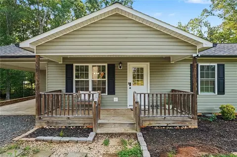 Exterior - 3756 Hoover Hill Rd, Trinity, NC 27370 photo 2 of 4