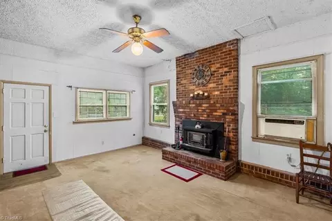 Living - 8203 Harrell Rd E, Oak Ridge, NC 27310 photo 2 of 9