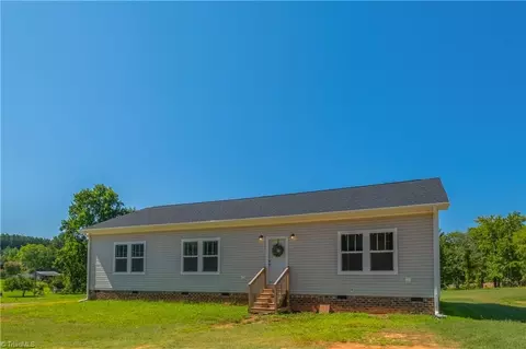 10810 Linwood Southmont Rd, Lexington, NC 27292