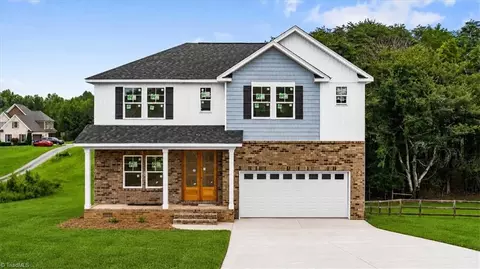 7908 Walkover Dr, Greensboro, NC 27455