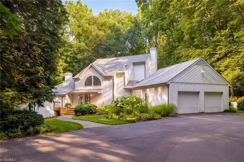 856 Buttonwood Dr, Winston Salem, NC 27104