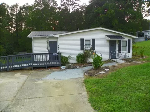 189 High Bluff Dr, Lexington, NC 27295