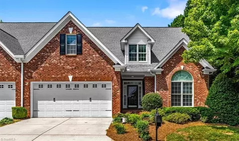 7 Hines Park Ln, Greensboro, NC 27455