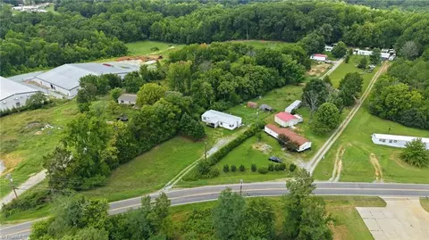 7166 Wright Rd, Thomasville, NC 27360 photo 38
