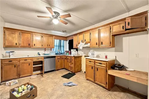 7166 Wright Rd, Thomasville, NC 27360 photo 31