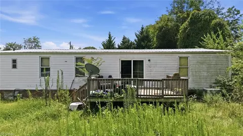 7166 Wright Rd, Thomasville, NC 27360 photo 9