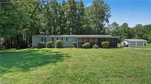 326 Hudson Rd, Winston Salem, NC 27107