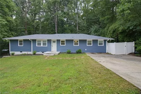 488 Lansdowne Pl, Winston Salem, NC 27107