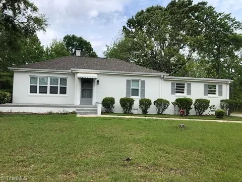 2628 Pine Lake Dr, Greensboro, NC 27407