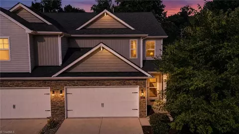 822 Riley Ln, Greensboro, NC 27455