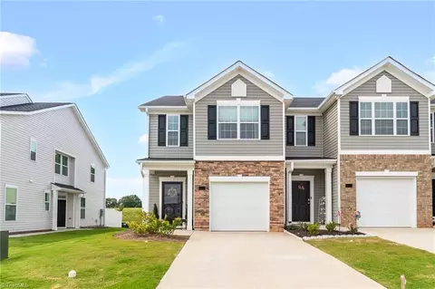 1196 Evelynnview Ln, Kernersville, NC 27284