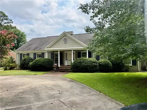 3921 Madison Ave, Greensboro, NC 27410
