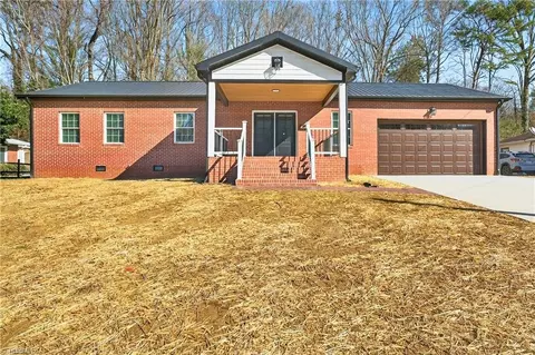 1256 Cloister Dr, Winston Salem, NC 27127