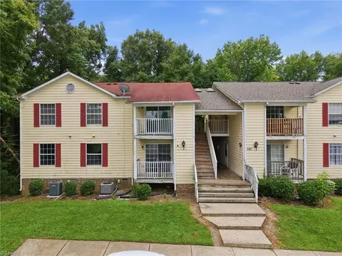 521 Mystic Dr #G, Greensboro, NC 27406