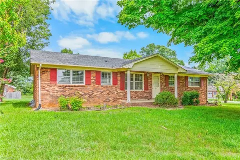 1454 Union Cross Rd, Kernersville, NC 27284