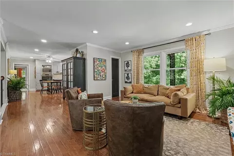 Living - 950 Croyden St, High Point, NC 27262 photo 2 of 2