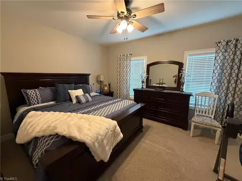 Bedroom - 6861 Country Meadows Ln, Trinity, NC 27370 photo 3 of 6
