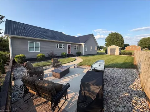 Exterior - 6861 Country Meadows Ln, Trinity, NC 27370 photo 10 of 17