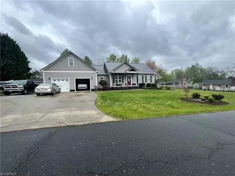 Exterior - 6861 Country Meadows Ln, Trinity, NC 27370 photo 4 of 17