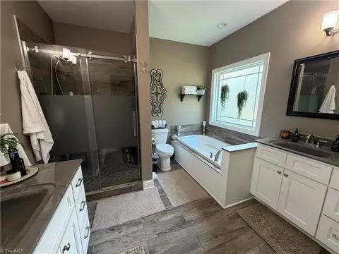 Bath - 6861 Country Meadows Ln, Trinity, NC 27370 photo 1 of 4