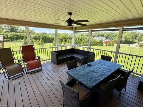 Exterior - 3146 Clear Ridge Dr, Trinity, NC 27370 photo 6 of 9