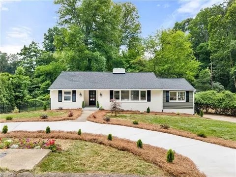 2626 Rogers Ln, Winston Salem, NC 27104