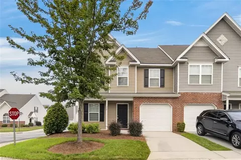 350 Robyns Glen Cir, Greensboro, NC 27409