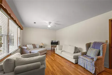 Living - 342 Culler Rd, Pinnacle, NC 27043 photo 3 of 4
