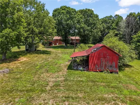 Exterior - 342 Culler Rd, Pinnacle, NC 27043 photo 2 of 7
