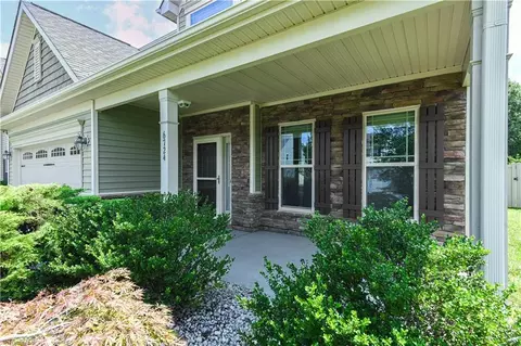 Exterior - 6724 Planters Dr, High Point, NC 27265 photo 6 of 7