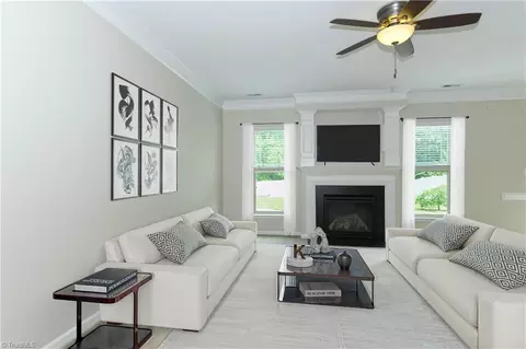 Living - 6724 Planters Dr, High Point, NC 27265 photo 4 of 5