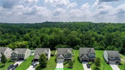 View/Area - 6724 Planters Dr, High Point, NC 27265 photo 4 of 7