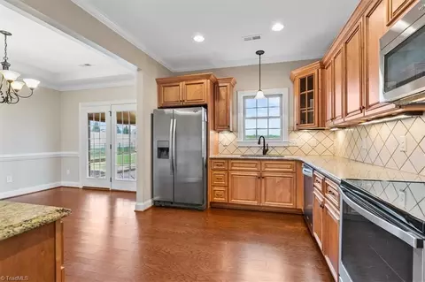 Kitchen - 106 Shining Way, Trinity, NC 27370 photo 4 of 4