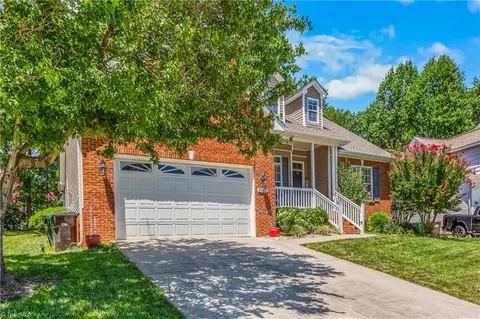 Exterior - 3947 Navy Pl, High Point, NC 27265 photo 2 of 9