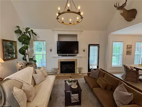 Living - 254 Raspberry Ridge Dr, Clemmons, NC 27012 photo 2 of 6