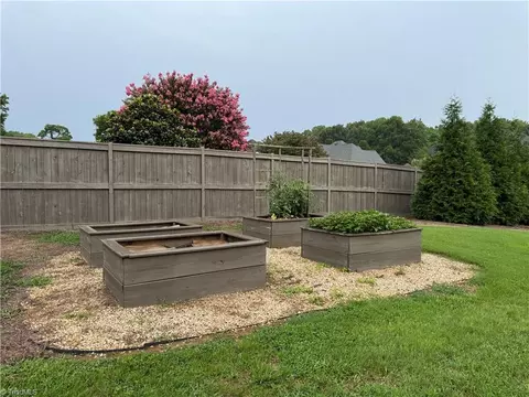 Exterior - 254 Raspberry Ridge Dr, Clemmons, NC 27012 photo 5 of 7