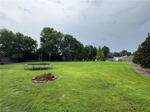 Exterior - 254 Raspberry Ridge Dr, Clemmons, NC 27012 photo 4 of 7