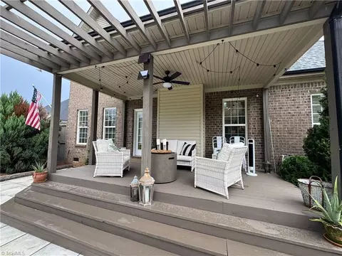Exterior - 254 Raspberry Ridge Dr, Clemmons, NC 27012 photo 2 of 7