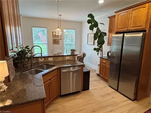Kitchen - 254 Raspberry Ridge Dr, Clemmons, NC 27012 photo 2 of 7