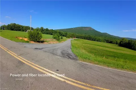 4 Old Mill Rd, Pinnacle, NC 27043 photo 7